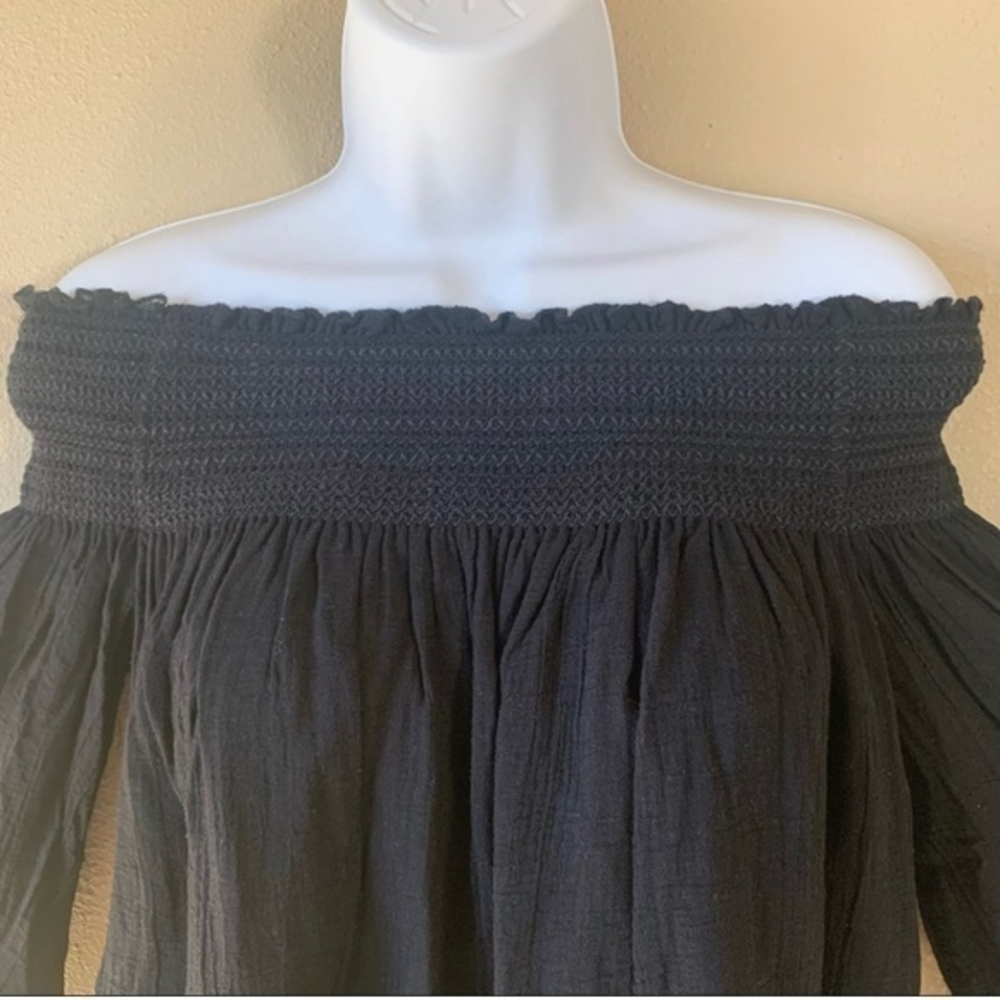 Zara off the shoulder blouse, sz‎ M, Trafulac collection,